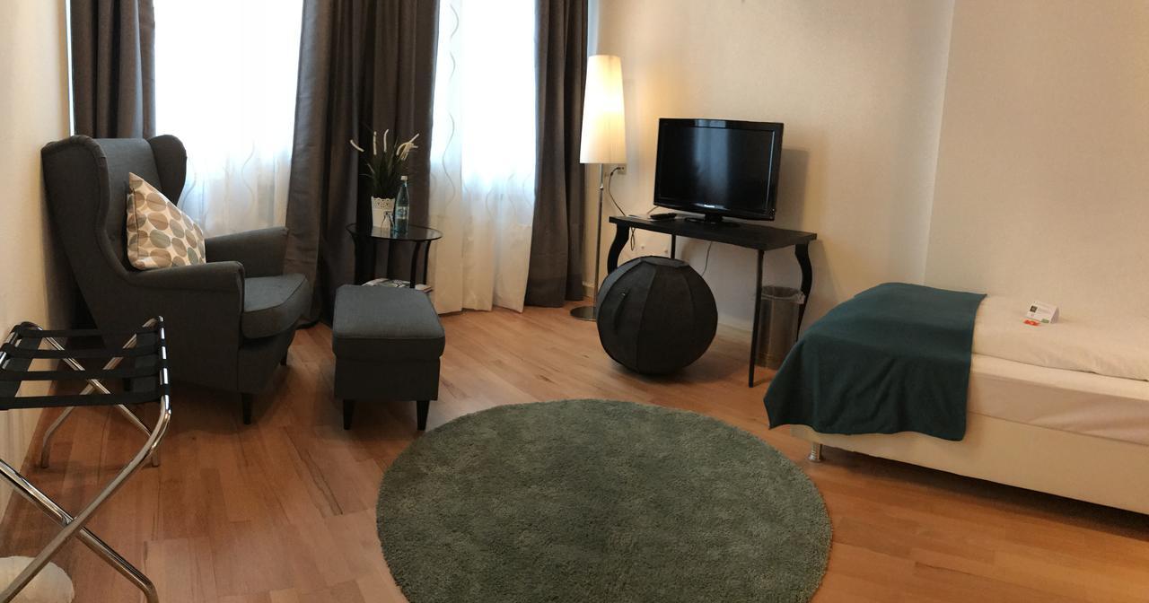 Flair Hotel Vier Jahreszeiten Bad Urach Eksteriør billede